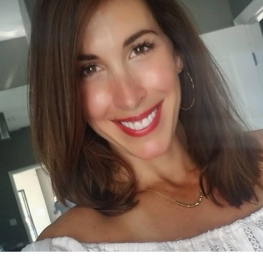 Meet your Posher, Ashley
